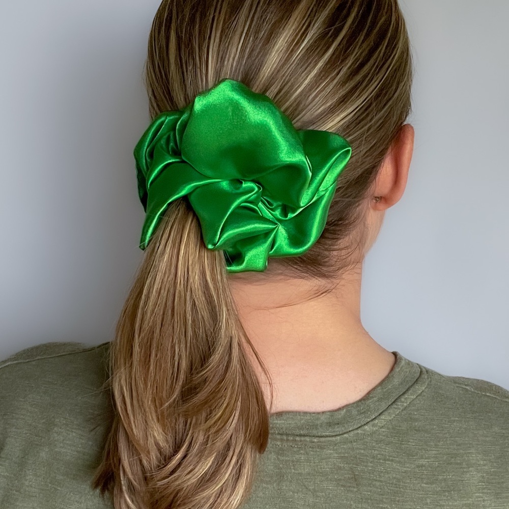 Kelly Green Silky Satin Scrunchie By Raven Lane | NWT Oversized Scrunchies